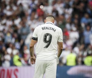 Karim Benzema très ému lors de son dernier match avec le Real Madrid au stade Santiago Bernabeu, le 4 juin 2023.