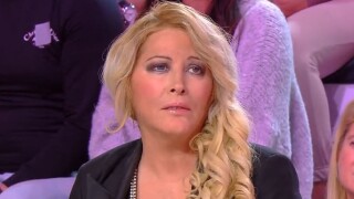 "Il m'en reste quelques-unes quand même" : Loana constamment moquée sur ses dents, elle fait une grosse révélation