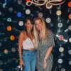 Exclusif - Jessica Thivenin et une amie lors de la soirée « Come Chill with Booba » au bar Le Tube à Dubaï le 21 octobre 2021. © Nicolas Briquet / Bestimage


