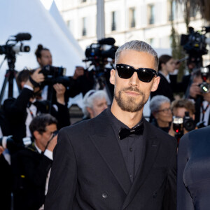 Vladimir Boudnikoff et sa compagne Aya Nakamura - Montée des marches du film « Armageddon Time » lors du 75ème Festival International du Film de Cannes. Le 19 mai 2022 © Cyril Moreau / Bestimage