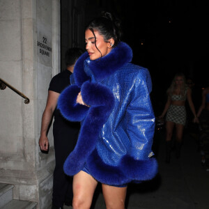 Kylie Jenner arrive à son hôtel à Londres, le 5 août 2022. 