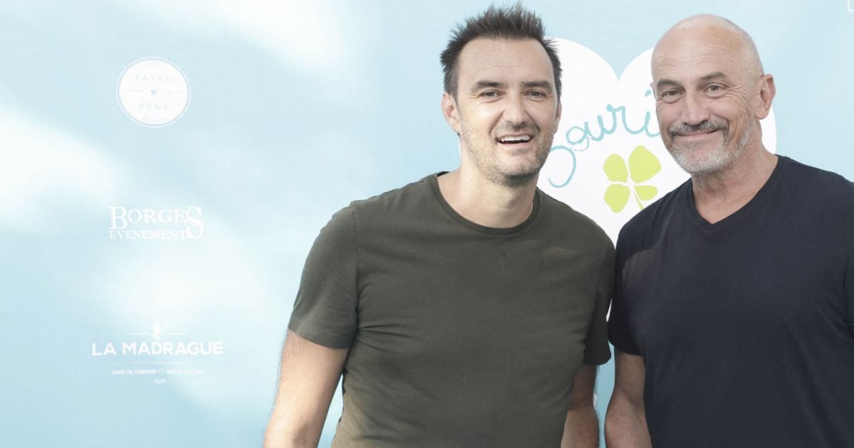 Cyril Lignac, Laurent Petit Lors D'un Tournoi De Pétanque Place Des ...