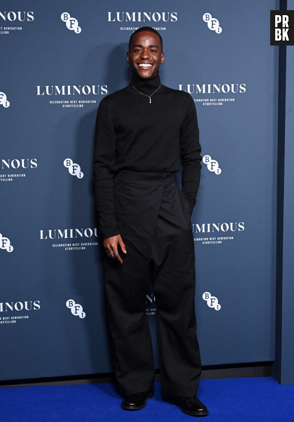 Ncuti Gatwa au photocall du gala "Luminous" lors 66ème Festival International du Film de Londres (BFI), le 29 septembre 2022.



