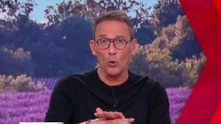 "J'en ai rien à foutre" : furieux contre un artisan, Julien Courbet explose dans Ça peut vous arriver