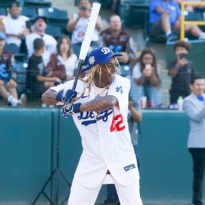 Il a vendu plusieurs dizaines de millions d'albums à travers le monde.
Exclusif - Lil Wayne participe à un match de softball des célébrités à Los Angeles, Californie, Etats-Unis, le 18 juillet 2022.