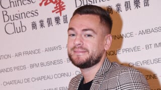 Jeremstar arrêté par la police au défilé Louis Vuitton (pour une raison très politique)