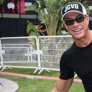 Jean-Claude Van Damme est au MIPCOM 2018 à Cannes, le 15 octobre 2018. © Bruno Bebert/Bestimage  Jean-Claude Van Damme is at MIPCOM 2018 in Cannes on October 15, 2018. 