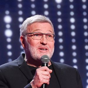 Exclusif - Laurent Ruquier - Anne Roumanoff fête ses 35 ans de carrière avec le spectacle "Anne Roumanoff & Co s'amusent" à l'Olympia de Paris le 4 décembre 2022. © Coadic guirec/Bestimage