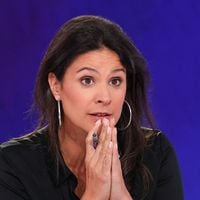 "Pourquoi vous ne vous barrez pas ?!" : Apolline de Malherbe s'agace face à Raquel Garrido sur RMC