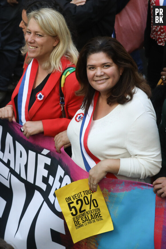 Danielle Simonnet et Raquel Garrido - Marche contre la vie chère et l’inaction climatique à Paris le 16 octobre 2022. © Stéphane Lemouton/Bestimage 