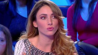 "Je me marie demain avec lui" : Delphine Wespiser fond pour un acteur célèbre, Cyril Hanouna s'enflamme pour Kelly Vedovelli