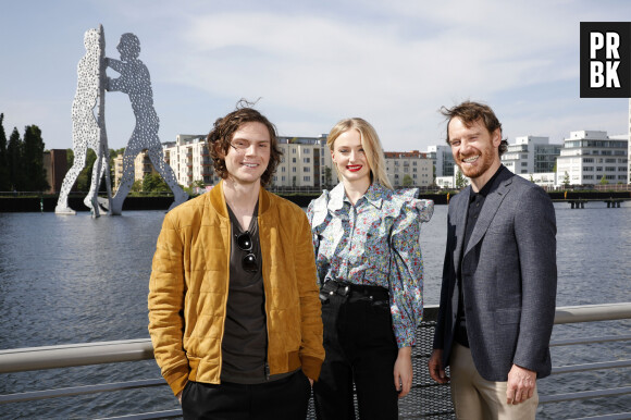 Evan Peters, Sophie Turner et Michael Fassbender au photocall de "X-Men: Dark Phoenix" à Berlin, le 20 mai 2019. 