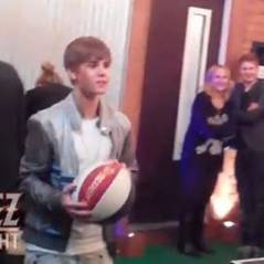 Justin Bieber ... Un vrai artiste, même au basket (vidéo)