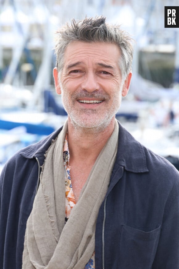 Stephane Blancafort au photocall de la série "Ici Tout Commence" lors de la 25ème édition du Festival de la fiction de la Rochelle, France, le 16 septembre 2023. © Denis Guignebourg/BestImage