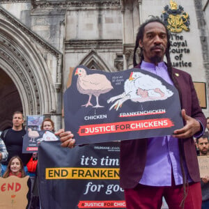 Writer and poet BENJAMIN ZEPHANIAH joins the protesters outside the Royal Courts Of Justice as animal charity The Humane League UK takes legal action against the government over 'Frankenchickens', chickens which are bred to grow at abnormal rates to abnormal size, which campaigners say causes great suffering and breaches the Welfare of Farmed Animals regulations. © Vuk Valcic/ZUMA Press/Bestimage 