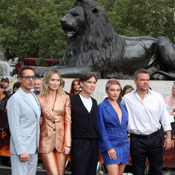 Robert Downey Jr., Emily blunt, Cillian Murphy, Florence Pugh et Matt Damon au photocall du film "Oppenheimer" sur Trafalger Square à Londres, Royaume Uni, le 12 juillet 2023.  Celebs attending the Oppenheimer photocall in Trafalger Square, in London, UK, 12 July 2023. 