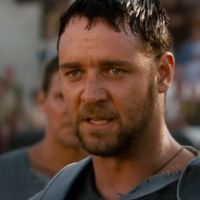 &quot;Je devrais être payé pour toutes ces p*tains de questions&quot; : Russell Crowe commence déjà à en avoir marre Gladiator 2, à un an de la sortie du film