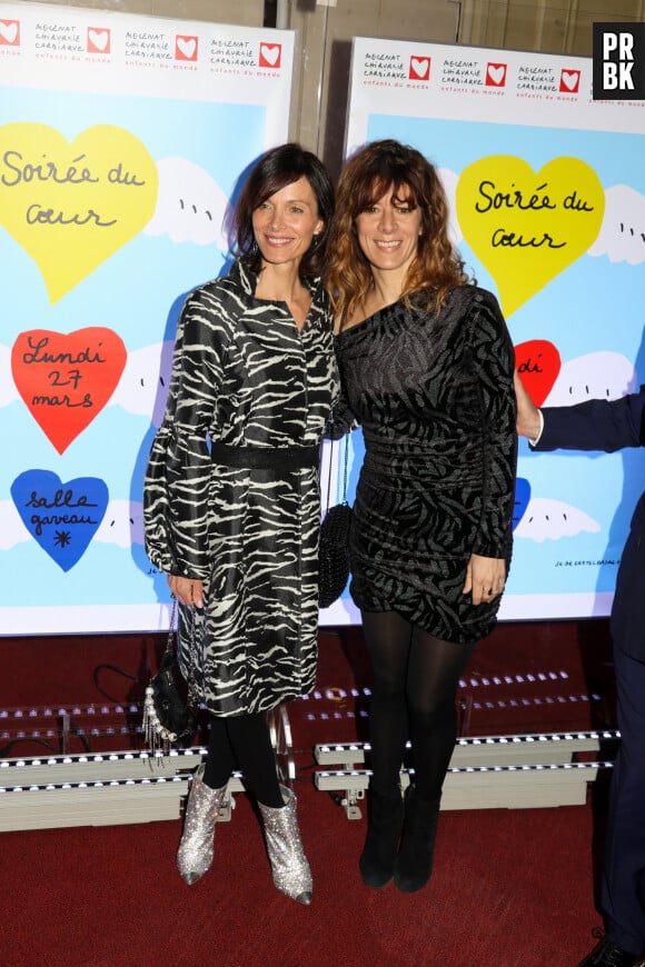 Magali Ripoll et Laetitia Fourcade (habillée en Christophe Guillarmé, bijoux Iza B, pochette et escarpins Carmen Steffens, maquillage Campus des Maquilleur) au photocall de la soirée du Coeur au profit de l'association "Mécénat Chirurgie Cardiaque" à la salle Gaveau à Paris, France, le 27 mars 2023. © Thierry Marsaux/Christophe Guillarmé via Bestimage