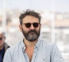 Quentin Dupieux - Photocall de "Fumer Fait Tousser (Smoking Causes Coughing)" lors du 75ème Festival International du Film de Cannes, le 21 mai 2022. © Cyril Moreau/Bestimage 