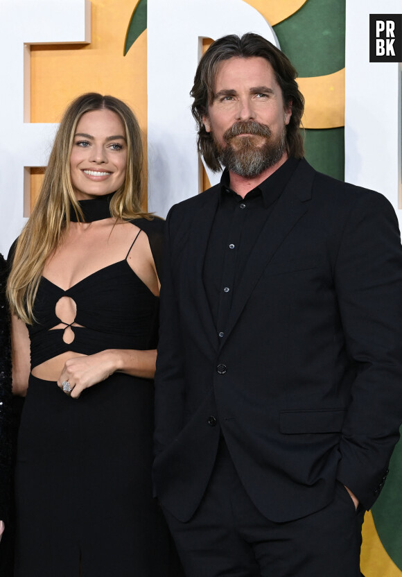 Christian Bale et Sibi Blazic - Première du film "Amsterdam" à Leicester Square à Londres. Le 21 septembre 2022
