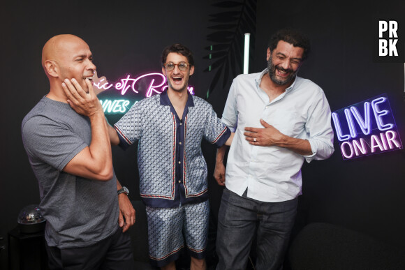 Exclusif - Eric Judor et Ramzy Bedia (jurés du TikTok Short Film Festival) reçoivent Pierre Niney sur leur TikTok @ericetramzy en marge du 76ème Festival International du Film de Cannes, France, le 22 mai 2023. © Jack Tribeca/Bestimage