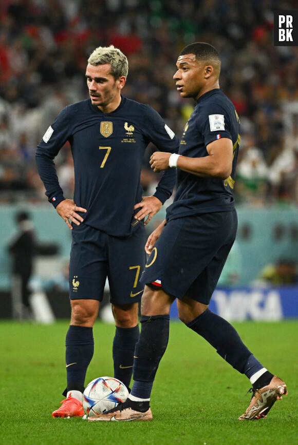 Antoine Griezmann et Kylian Mbappe durant le match contre la Tunisie à la Coupe du Monde 2022 le 30 novembre 2022. Photo by Laurent Zabulon/ABACAPRESS.COM