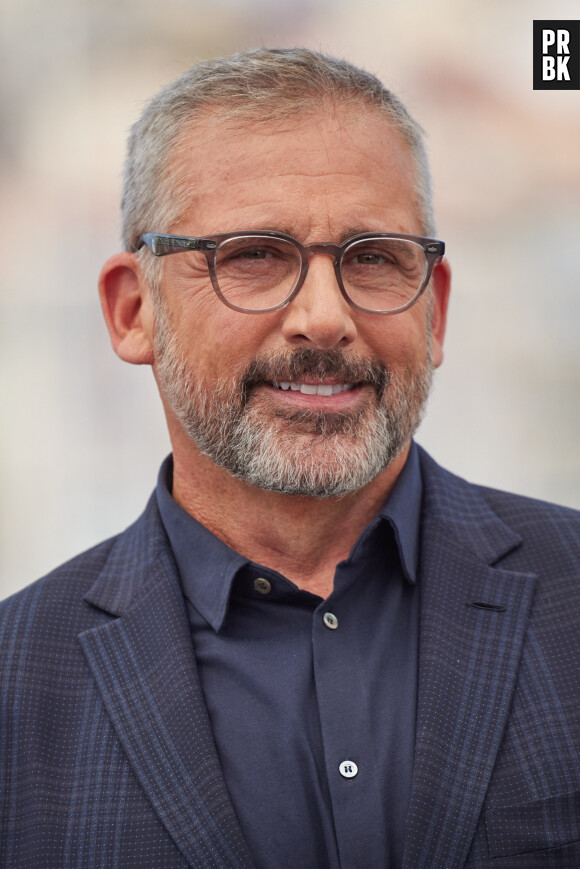 Steve Carell - Photocall de "Asteroid City" lors du 76ème Festival International du Film de Cannes le 24 mai 2023. © Jacovides-Moreau/Bestimage  Celebrities at the photocall of "Asteroid City" during the 76th International Cannes Film Festival on may 24, 2023.