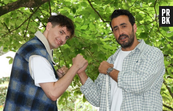 Raphael Quenard et Jonathan Cohen - Photocall du film "Sentinelle" lors de la 16ème édition du festival du film francophone (FFA) de Angoulême, le 27 août 2023. © Coadic Guirec / Bestimage  Photocall of the film "Sentinel" during the 16th edition of the Francophone Film Festival (FFA) in Angoulême, August 27, 2023.