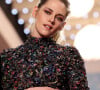 Kristen Stewart - Descente des marches du film « Les crimes du futur » lors du 75ème Festival International du Film de Cannes. Le 23 mai 2022 © Dominique Jacovides / Bestimage 