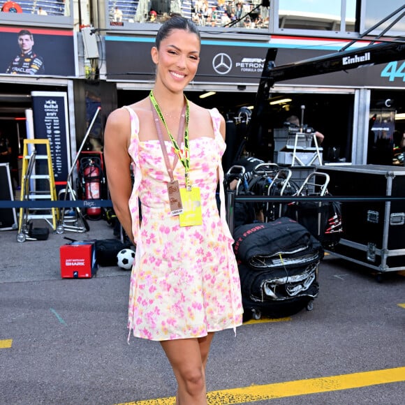 Iris Mittenaere durant la journée des qualifications du 81ème Grand Prix de Formule 1 de Monaco. © Bruno Bebert/Bestimage