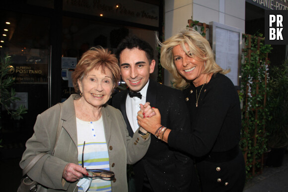 Jordan De Luxe entre Marion Game et Caroline Margeridon au dîner fin de saison Jordan de luxe au restaurant Alfredo Positano à Paris, France, le 6 juillet 2021. © Philippe Baldini/Bestimage