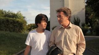 Mon père est  femme de ménage ... la bande-annonce avec François Cluzet