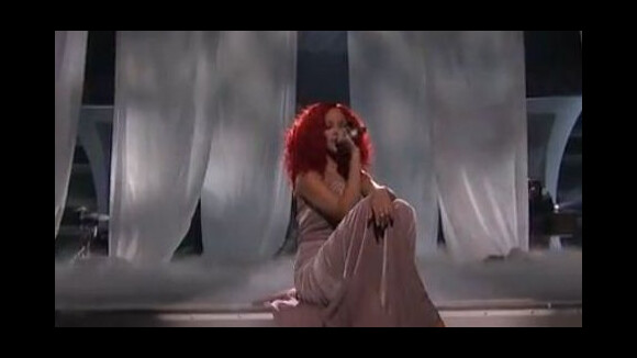 Rihanna dans American Idol ... Une prestation digne d'une diva sur California King Bed (VIDEO)