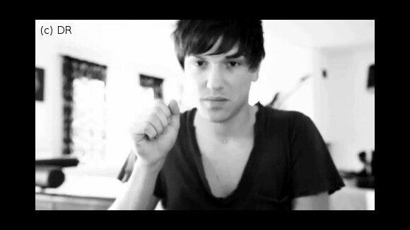 Quentin Mosimann ... Découvrez All Alone au piano (VIDEO)