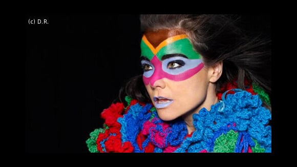 Björk revient avec Crystalline, un nouveau single qui coule de source (AUDIO)