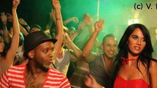 Willy William & Lylloo : Leur clip Baila (VIDEO)