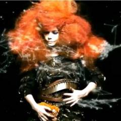 Björk dans la lune : découvrez son clip ''Moon'', son nouveau single (VIDEO)