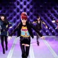 2NE1 : la K-Pop débarque en France (VIDEO)