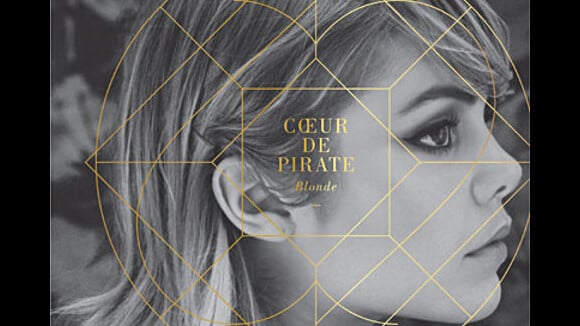 Coeur de Pirate : la Blonde contre-attaque dans les bacs (VIDEO)