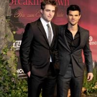 Taylor Lautner et Robert Pattinson : les deux beaux-gosses de Twilight 4 en promo à Berlin (PHOTOS)