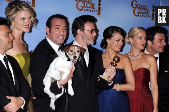 Toute l'équipe du film The Artist aux Golden Globes 2012.