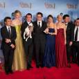 Toute l'équipe du film The Artist sur le tapis rouge des Golden Globes 2012.