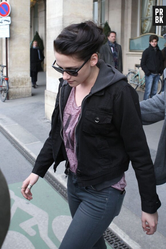 Kristen Stewart à Paris le 31 janvier 2012