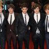 Harry Styles, avec les One Direction sur le tapis rouge