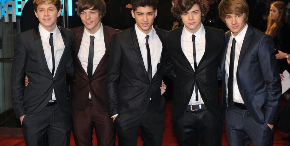 Harry Styles, avec les One Direction sur le tapis rouge 