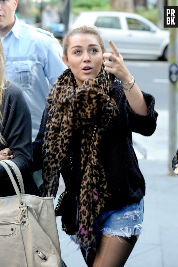 Miley Cyrus choisit mieux ses voitures que ses habits