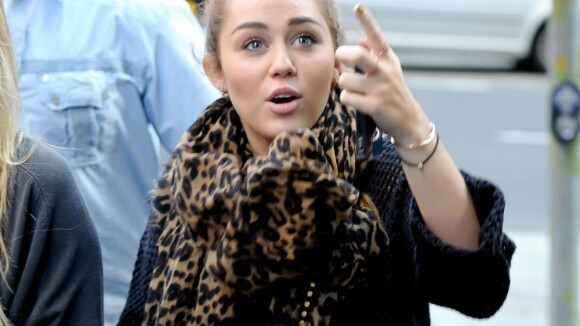 Miley Cyrus : 127 000 dollars pour zoom zoom zang dans sa Benz Benz Benz