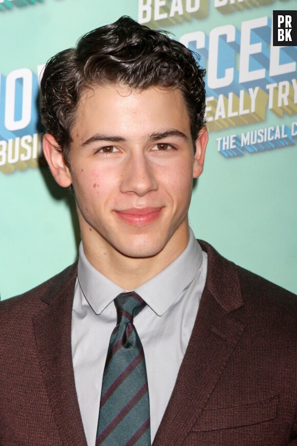 Nick Jonas, sur le tapis rouge