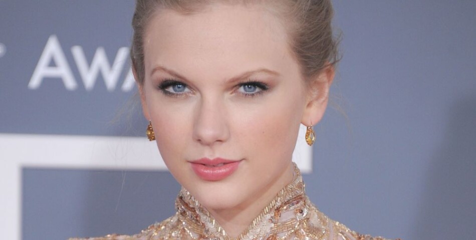 Taylor Swift nous livre un clip simple pour Safe & Sound - Purebreak