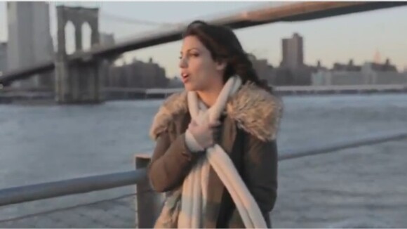 Tal cherche Le sens de la vie à NYC, son nouveau clip ! (VIDEO)